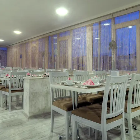 アブロ セゼンラー　 3* アンカラ