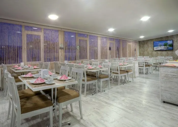 アブロ セゼンラー　 3*